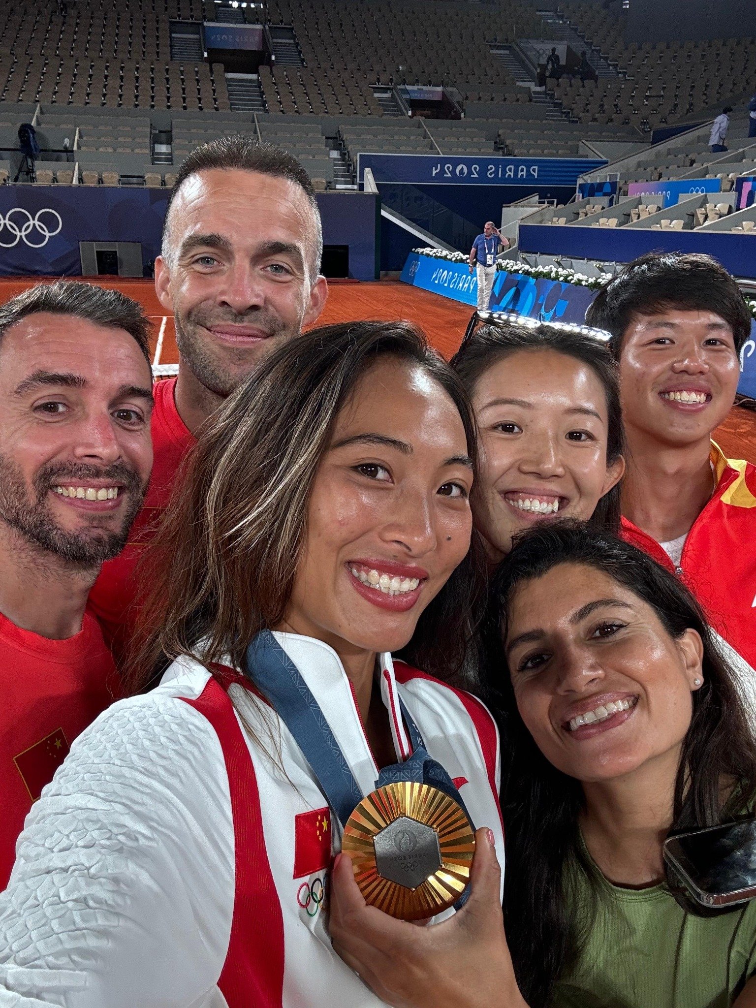 Marc Rivero junto al equipo durante los Juegos Olímpicos de París 2024